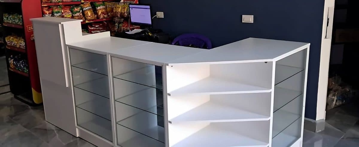 Caja y mostrador para minisúper